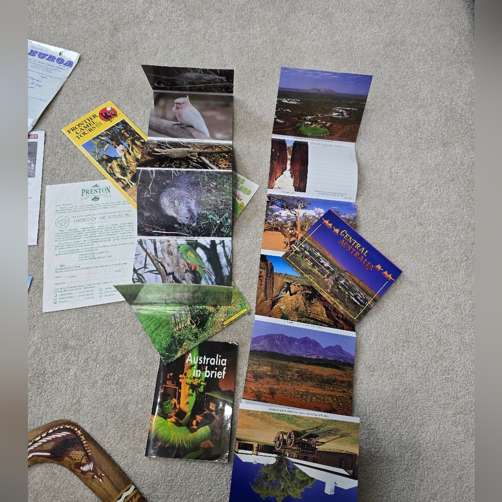 Vintage 1992 Australian Souvenir Lot Brochures Books Menus Visitors Guide - Picture 8 of 12